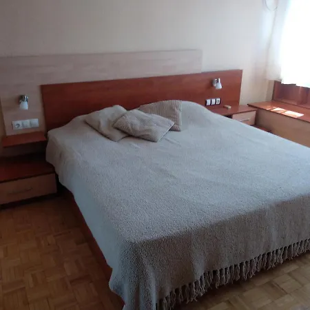 Cozy Near Free 布尔加斯